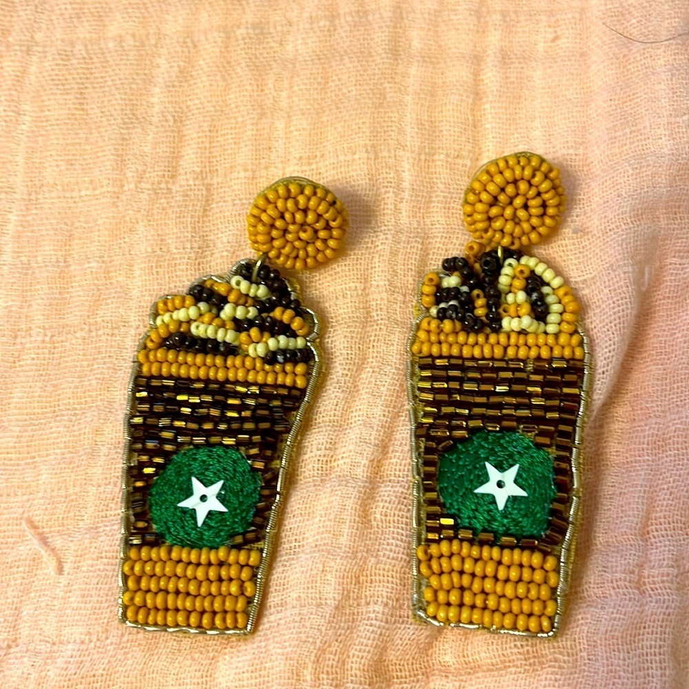 Cappuccino Earrings - Picture 1 of 2